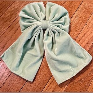 Chic Pastel Green Large Bow Hair Clip